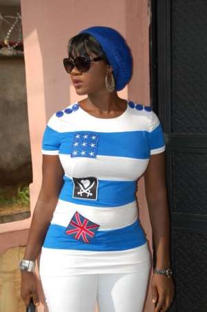 Mercy Johnson Goes Gaga On Set,slaps Make Up Artiste