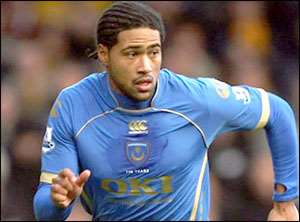 Johnson Completes Liverpool Move