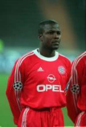 Kuffour extends Bayern contract
