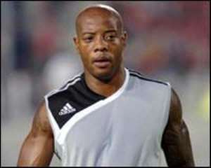 Auxerre join Agogo chase