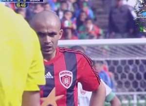 Cup of Algeria: the Video of Mokhtar Benmoussas goal! MCA zaps the protocol!