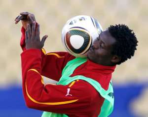 Anthony Annan urges Muntari to apologise to Ghanaians, wants him in 2015 AFCON squad