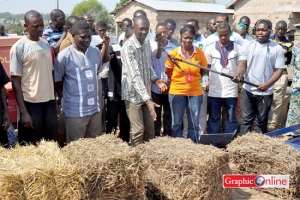 Farmers undergo field training