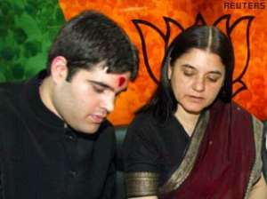 varun gandhi & his mother menaka Gandhi