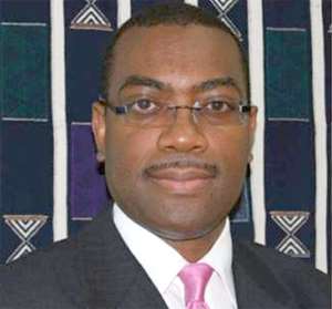 Dr Akin Adesina