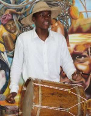 One of the Colombian musicians