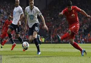 Liverpool thrash Tottenham 4-0 to go top of EPL