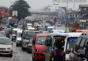 Photo : Monstrous traffic jam hits Kwame Nkrumah Circle
