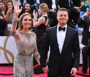 Brad Pitt and Angelina Jolie Wed in Secret Ceremony