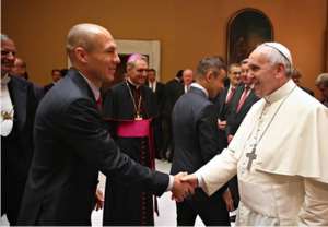 Pope Francis applauds 'wonderful' Bayern Munich demolition of Roma