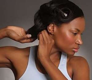 10 worst things you do to your hair