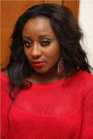 Angry Fans Label Ini Edo 'Bloody Liar' Over Pregnancy Denial