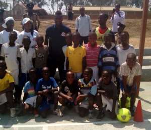 Ghana captain Asamoah Gyan donates 4000 to Youth Center in Malawi