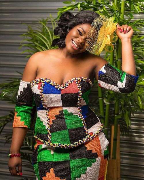 TV Host, Akua GMB Looks Dashing In Her Birthday Photos