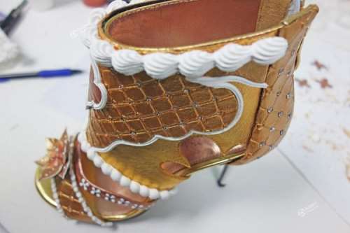 2 debbie wingham high heels price