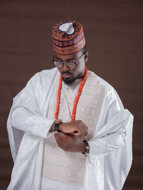 Actor TooSweet Annan Rocks Traditional Outfit Dressed Like An “Igwe” In New  Photos