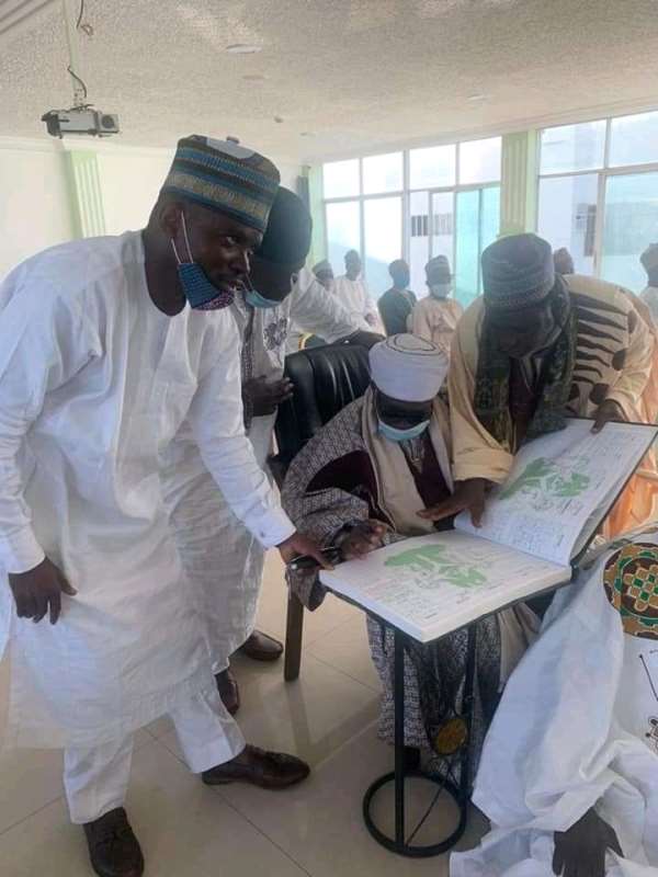 Accra Zango Chief Signs Book Of Condolence Of Late Emir Of Zazzau's