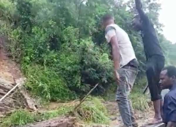 Police Divert Traffic Over Landslide On Aburi Road