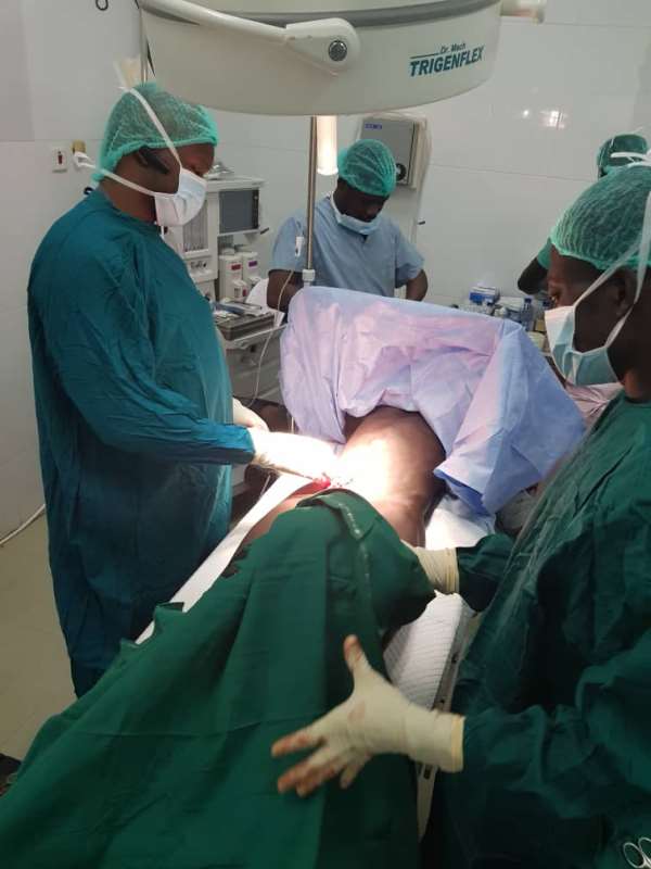Sefwi Akontombra: Kuapa Kokoo Screens Over 600 Farmers, Performs Surgeries