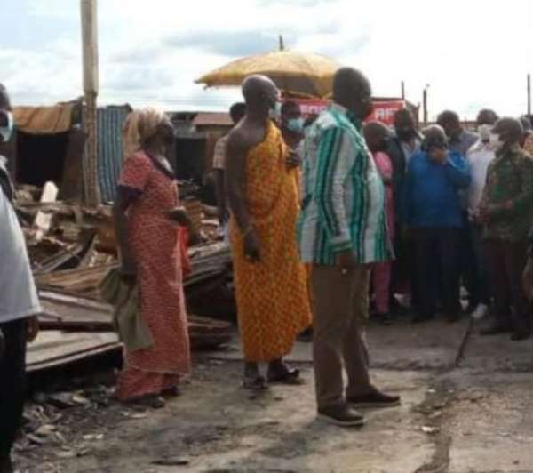 Akufo-Addo visit victims of Akim Oda fire disaster