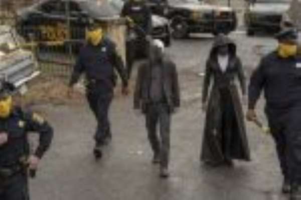 4 Reasons Why You Should Be Watching Watchmen