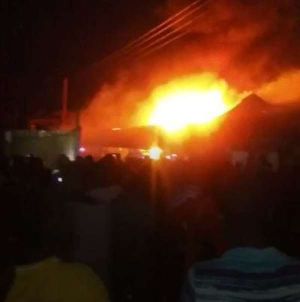 A/R: Fire Destroys Two Warehouses At Kaase