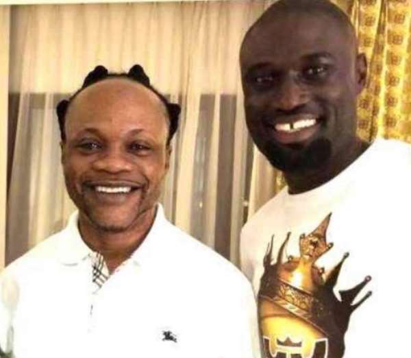 Daddy Lumba (left) in a pose with Roman Fada