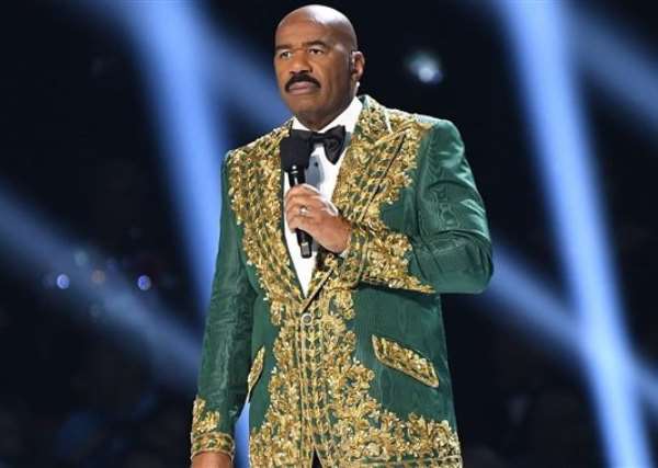 Steve Harvey has another brutal night hosting Miss Universe
