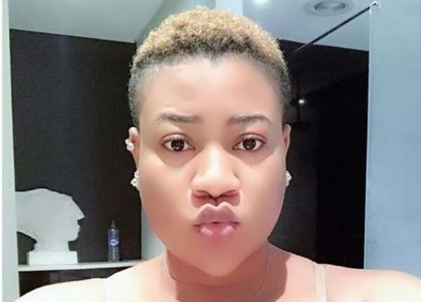 Actress, Nkechi Sunday Show’s off her Cleavage After Night Rest