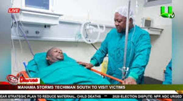 JM visits injured from shooting at Techiman. Credit: UTV