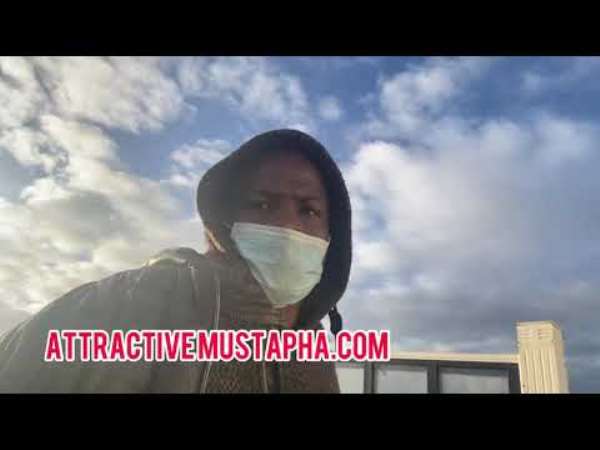 Ghanaian Journalist & Blogger Attractive Mustapha visits world’s famous Worthing Pier in UK (Video)