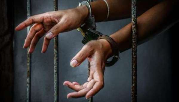 Jamestown: Five Grabbed For Robbing Chinese Woman Shop