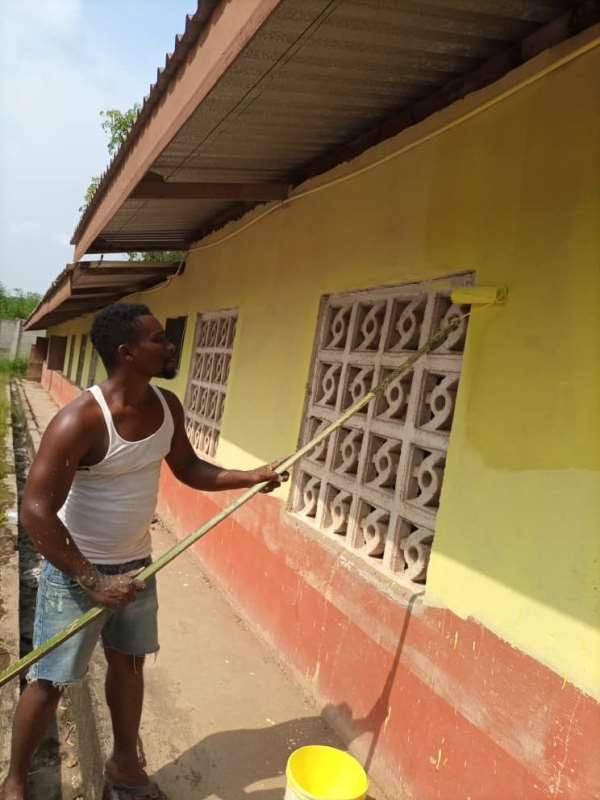Headmaster renovates school from his own pocket