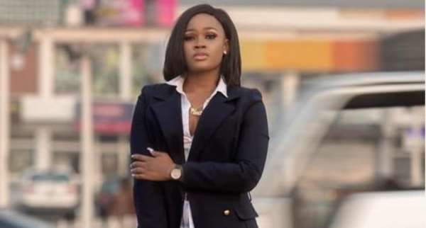 Big Brother Naija Star, Cee C Steps out in Bum Short