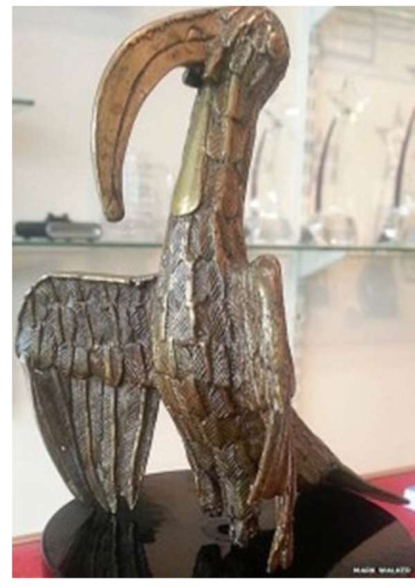 Mark Walker.
Bird of Prophecy, looted by the British in 1897 and returned by Dr.Mark Walker in 2014.