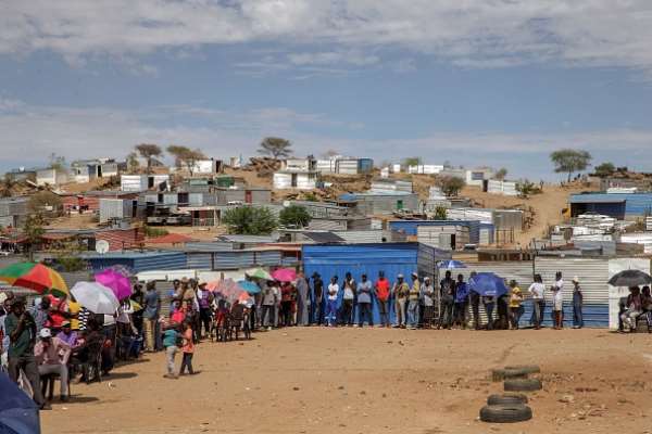 Namibians queue to vote. Fewer and fewer cast it for the ruling party SWAPO. - Source: Photo by Gianluigi Guercia/ AFP) (Photo by GIANLUIGI GUERCIA/AFP via Getty Images)