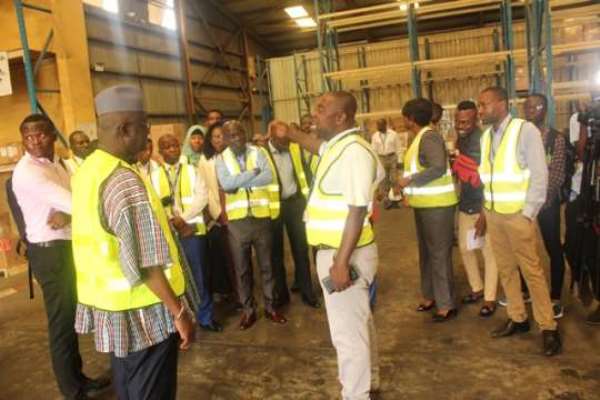 Coronavirus: Minister Commends KIA Staff For Preventive Measure
