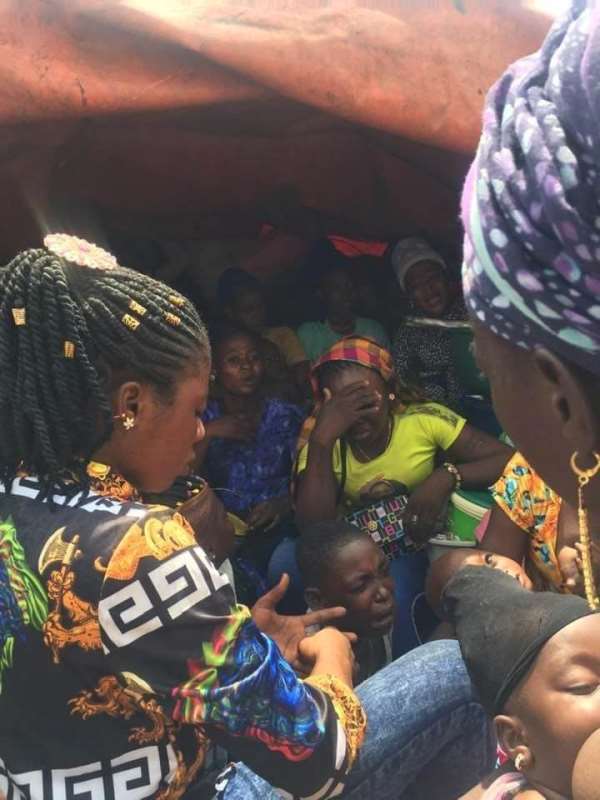 Covid-19 Lockdown: Police Escort Runaway Kayayes To North