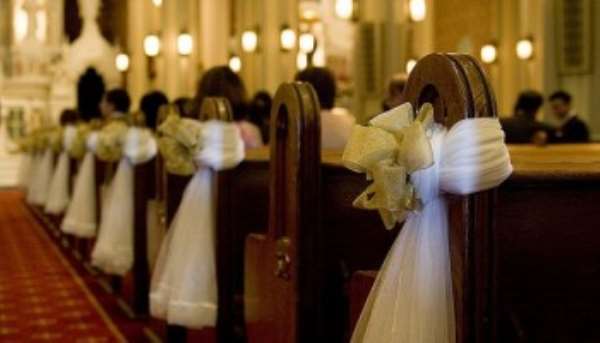 E/R: Police Commander disrupts wedding with over 25 attendants