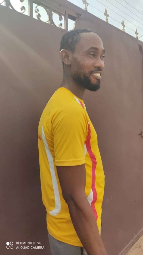 Accra: Social Media hails Bolt Driver who returned missing iPhone 11 Pro Max to owner