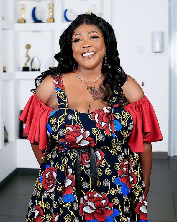 Mona Gucci dumps Kantanka TV, hosts 'Bribi Gyegye Wo' on Onua TV starting today