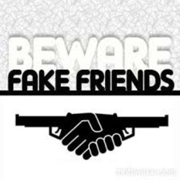 5 Signs Of A Fake Friend