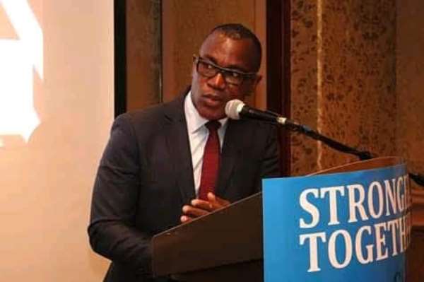 Dr Agbesi