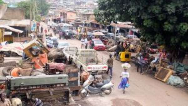 Ghanaians Allegedly Attack Nigerian Retailers At Suame