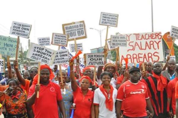Teachers Vow To Demonstrate At Education Ministry Tomorrow