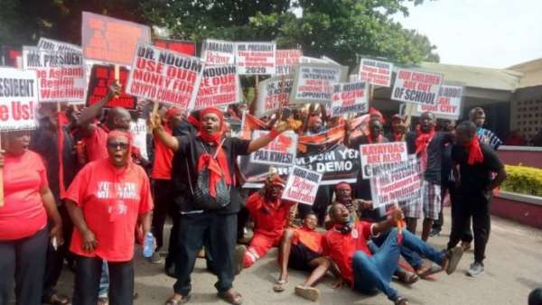 Aggrieved Customers Of Collapsed Fund Managers Arrested Over Demo At Finance Ministry