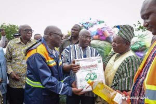 Government Supports Flood Victims In The North