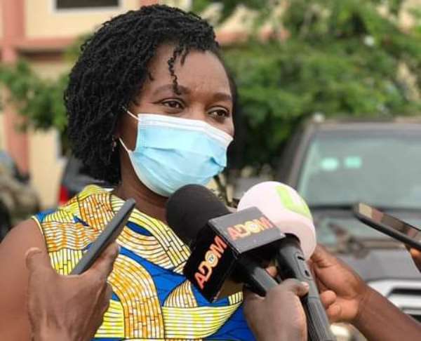 Central Regional Minister caution MMDCEs against 'one man show'