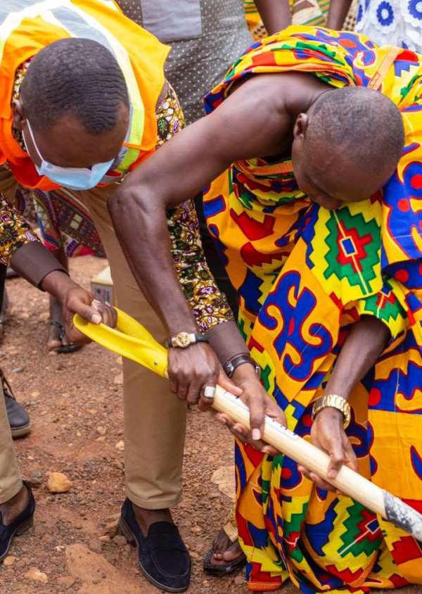 Amansie South; District Chief Executive Cuts Sod For Developmental Projects To Completed In 2022