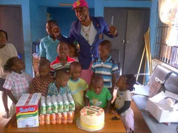 Nollywood Actor Benson Okonkwo Visits Motherless Baby Home With A Carton Of Indomie